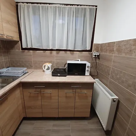 Crystal Sosto Apartment Nyiregyhaza
