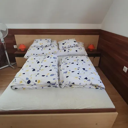Crystal Sosto Apartment Nyiregyhaza